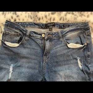 JUDY BLUE Skinnies size 13/31